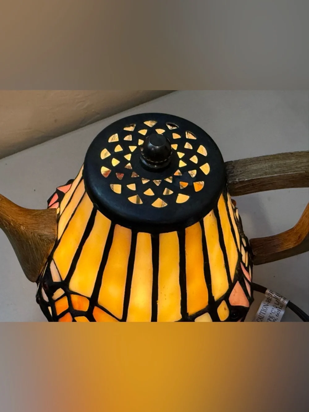 Vintage Tiffany Style Teapot Lamp Stained Glass Table Accent Lamp ~6.5”H Grandma